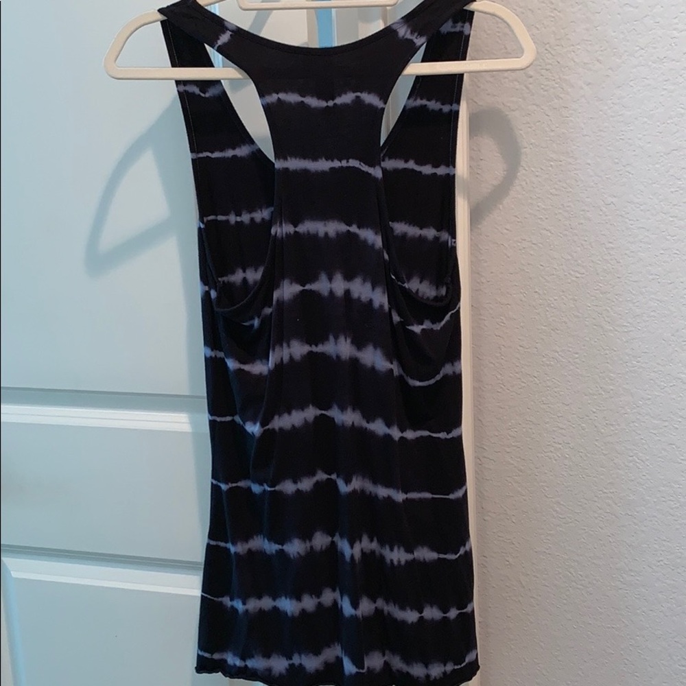WOMEN’S NAVY BLUE TANK TOP (SIZE M)